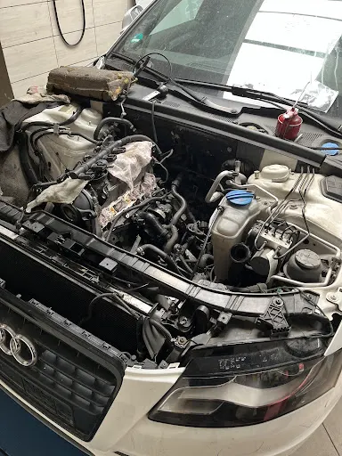 Zakład Mechaniki Pojazdowej oraz sklep z częściami samochodowymi WYMIANA OLEJU FILTROW